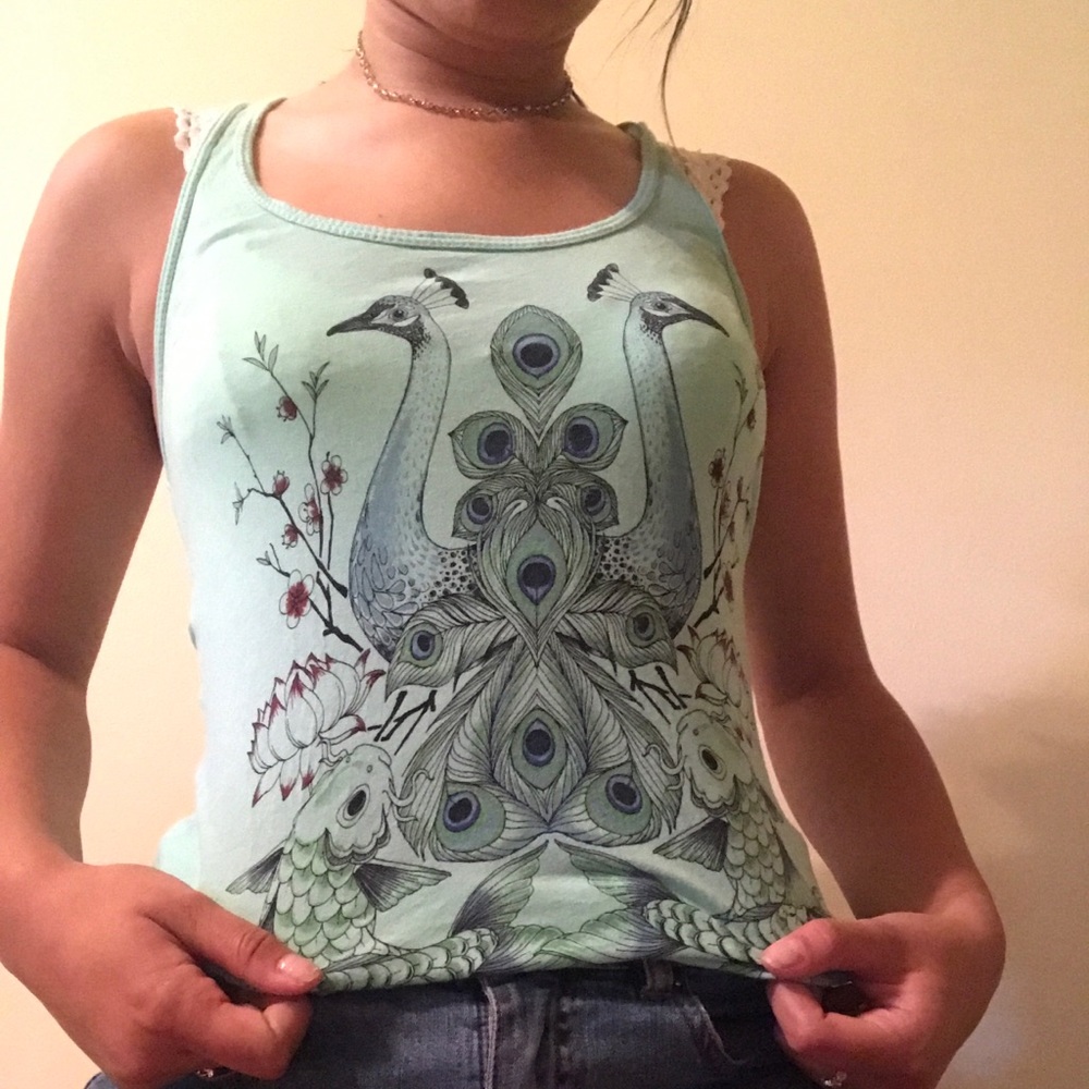 graphic razor back tank top!